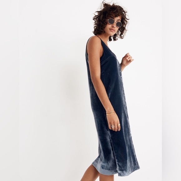 MADEWELL BY JCREW BLUE VELVET BUTTON FRONT MIDI DRESS WITH SIDE SLITS TRENDY - Picture 3 of 13
